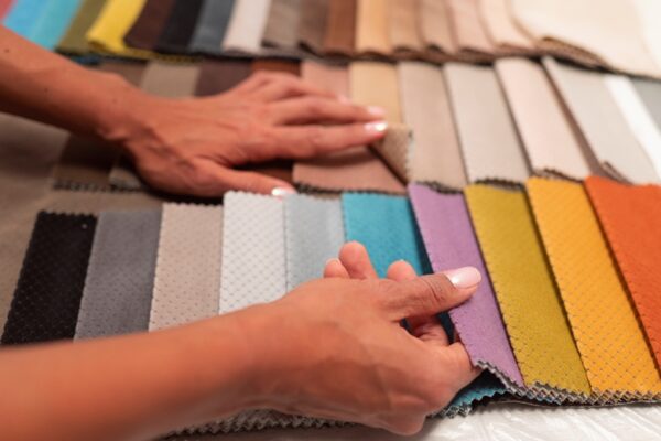 Какого цвета подобрать шторы: советы по выбору идеального оттенка для вашего интерьера